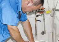 如何正确清洗崇礼储水式热水器（崇礼热水器清洗方法解析）