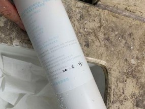 净水器滤芯出现异味该如何处理？异味产生的原因是什么？