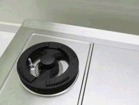 老板燃气灶旋钮晃动的危害及应对方法（如何解决老板燃气灶旋钮晃动的问题）