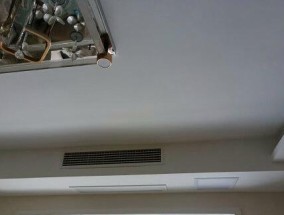 消除中央空调异味的有效方法（如何处理中央空调散发出的异味）