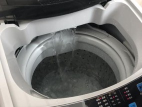 TCL洗衣机显示E1是什么原因？如何维修？