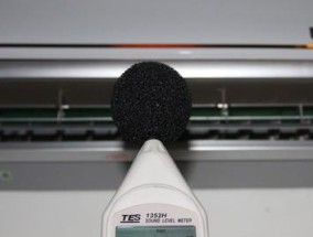 分析海信空调噪音大的原因及解决方法（探究海信空调噪音大的因素与降噪方案）