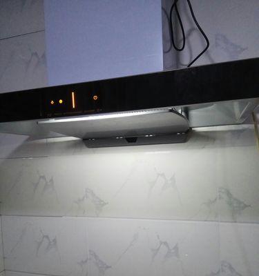 油烟机盖子掀不开怎么办（解决油烟机盖子卡住的实用方法）  第1张