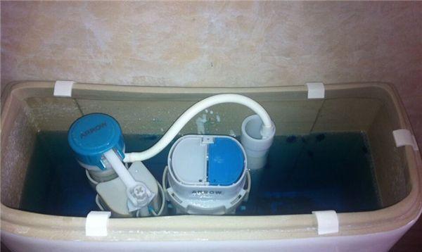 马桶水箱漏水原因及解决办法（马桶水箱漏水问题分析及处理方法）  第1张