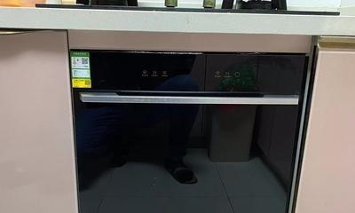 洗碗机面板炸裂怎么办（保持安全清洁）  第1张