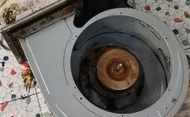 油烟机多年不清洗怎么办（遗忘维护的后果及清洗方法指南）  第2张