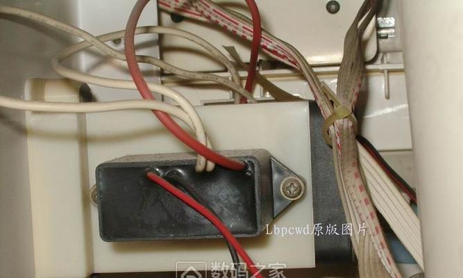 饮水机底部漏水原因及修理方法（如何快速修复饮水机底部漏水问题）  第1张