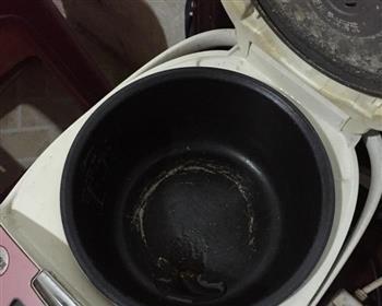 解决新电饭煲蒸不熟问题的有效方法（如何确保新电饭煲的蒸熟效果）  第1张