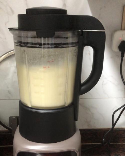 探究破壁机制造豆浆易出现过热现象的原因（了解豆浆破壁机燥热问题及应对措施）  第2张