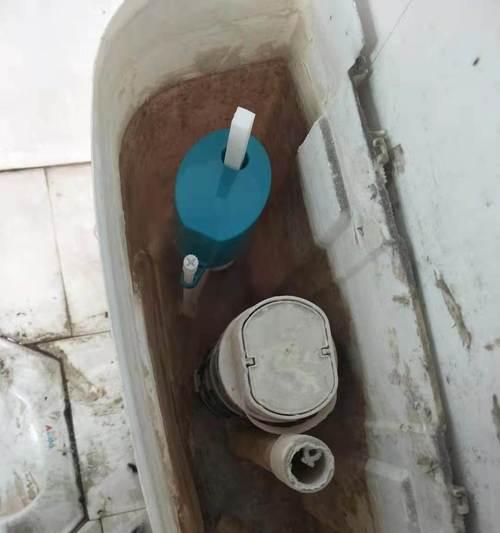 解决马桶水箱漏水的方法（快速修复漏水问题）  第1张