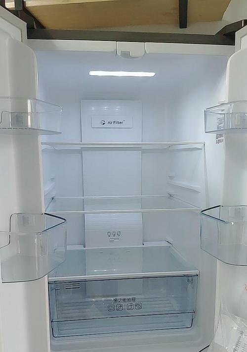 冰箱冷藏原因分析（为何冰箱冷藏时下面不会冷冻）  第2张