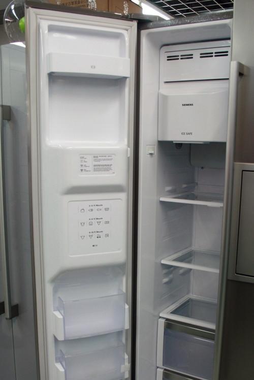 冰箱表面亮了怎么办（快速修复冰箱表面亮光问题的实用技巧与建议）  第2张
