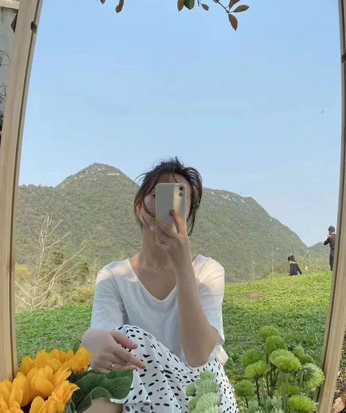 旅游中如何使用镜子辅助手机拍照？  第2张