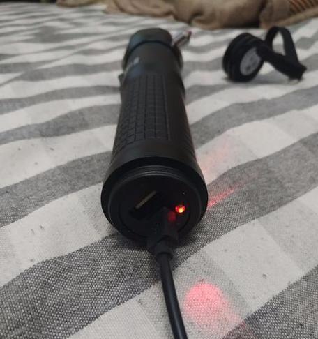 充电器灯不亮红是什么原因？  第1张