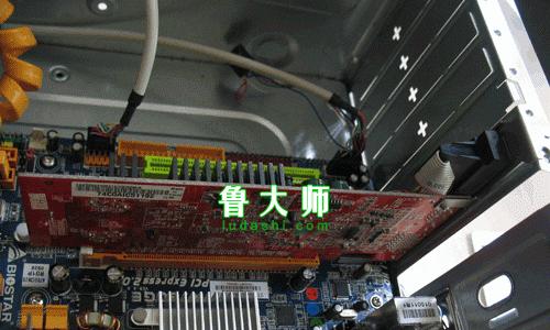 显卡如何安装在主机内？安装显卡需要注意什么？  第1张